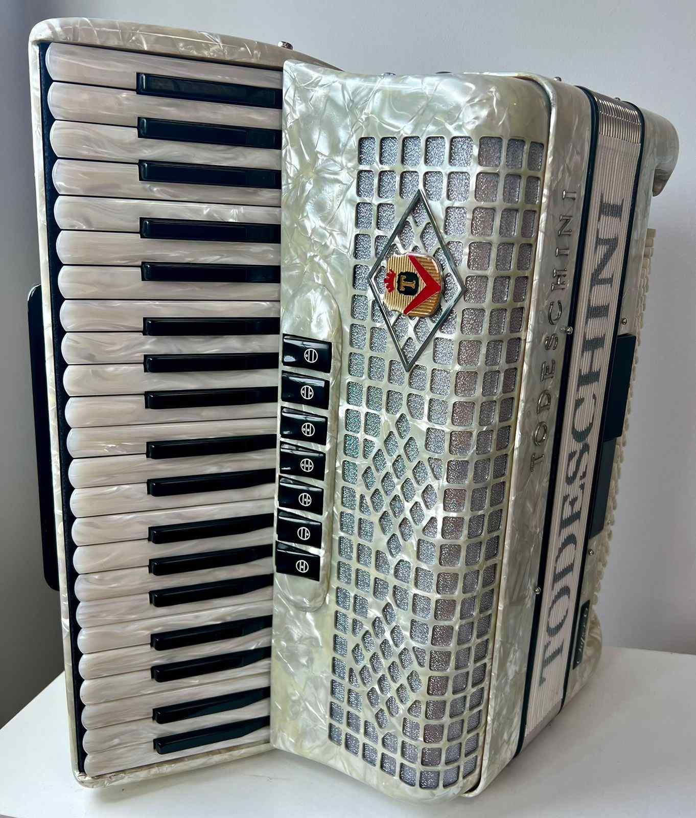 Acordeon Todeschini Super 6 - LMH Branca